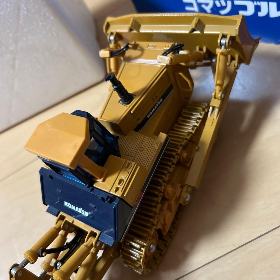【即購入ok!!】コマツ ブルドーザ D475A 1/50スケール 新品未使用