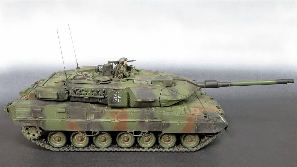 1/35 LEOPARD2 A7V 完成品