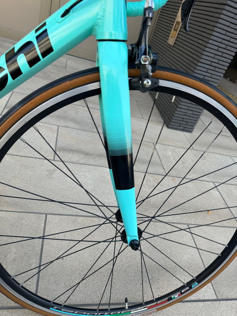 BIANCHI vianirone7ロードバイク自転車
