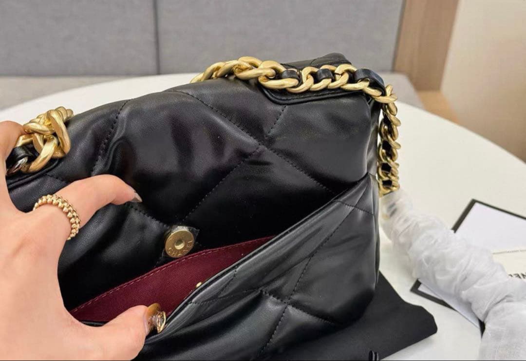 CHANEL 19bag キルティングショルダーバッグ