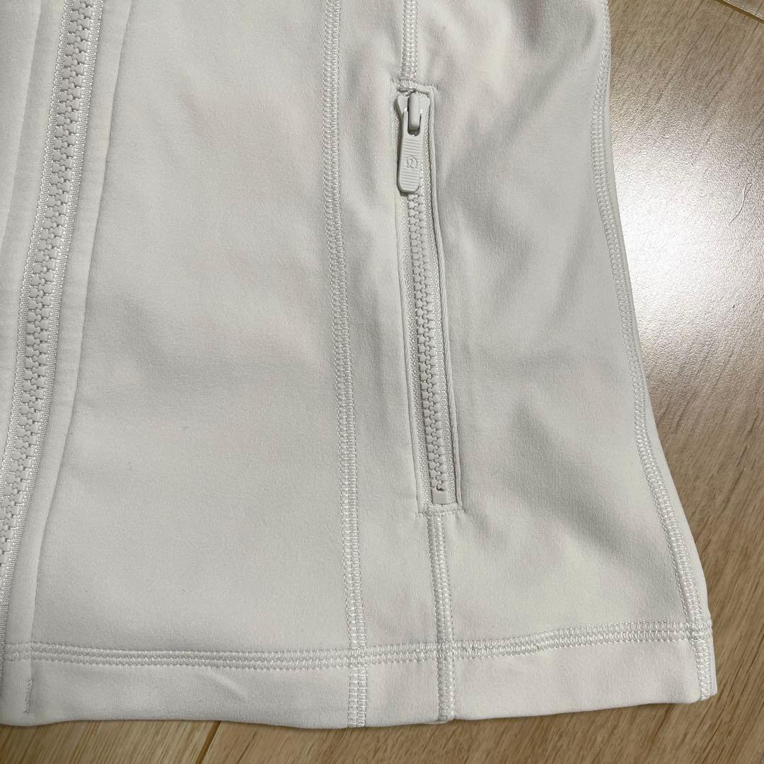 ルルレモン Luluremon DefineジャケットNulu Ivory