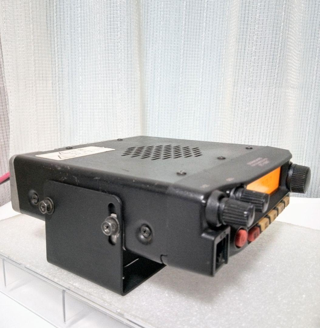 八重洲無線(株)　FT-1907　20 w 433MHz モービルトランシーバー