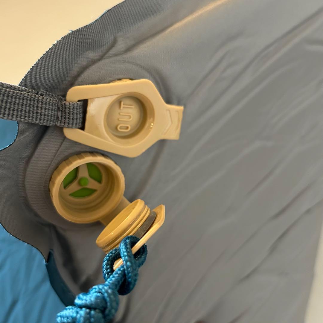 デカトロン　QUECHUA マットレス 自動拡張式