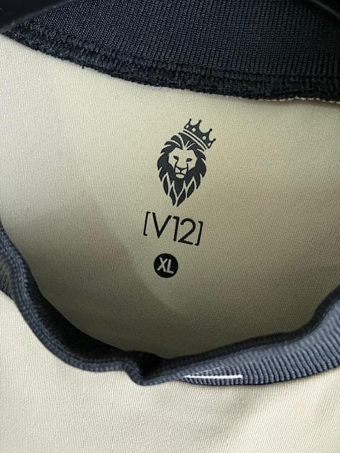 新品 V12 GOLF JAQ RIB MOCK メンズ モックネック 吸水速乾