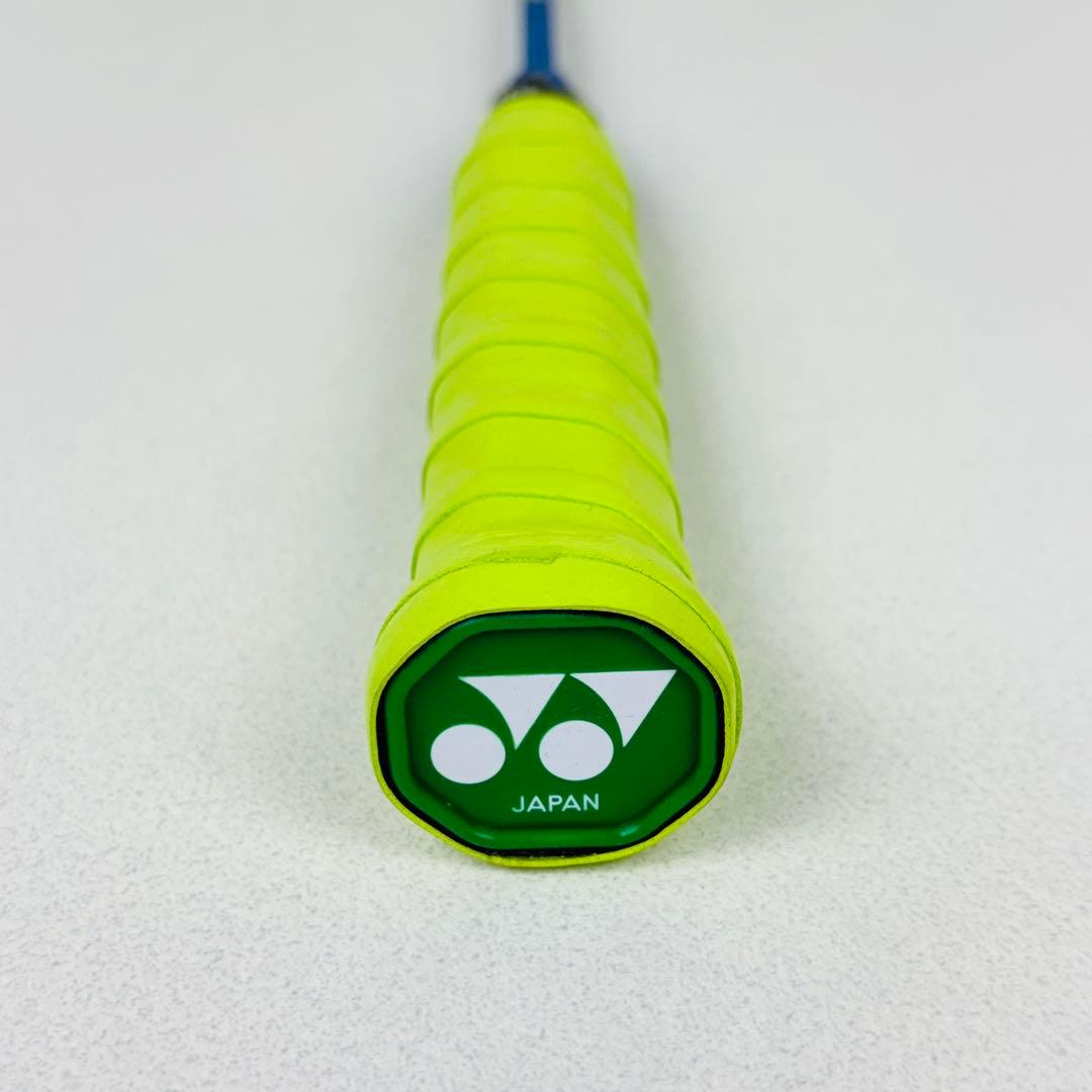 極美品✨ YONEXバドミントンラケット　アークセイバー3 ARCSABER 3