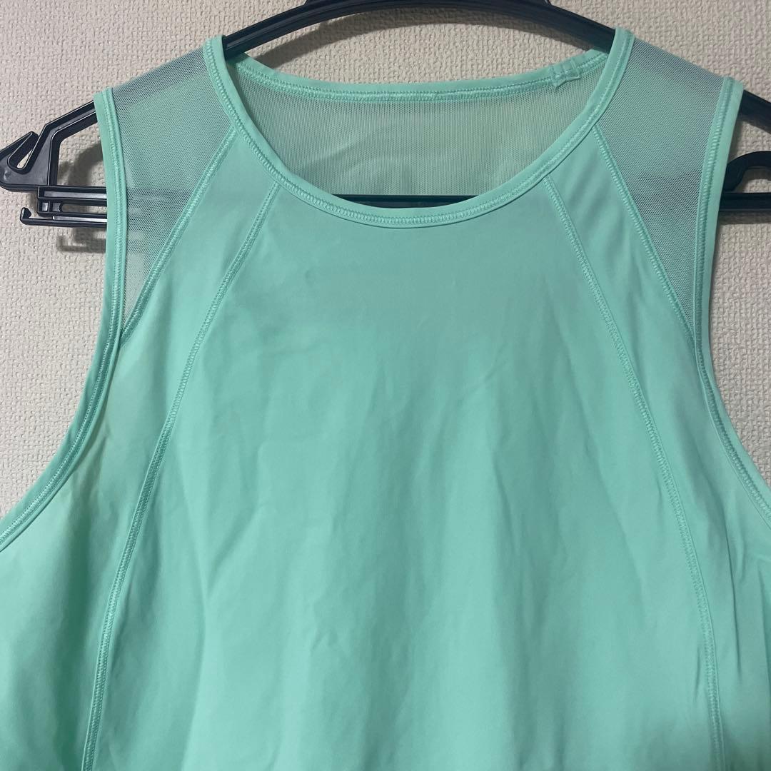 ルルレモンlululemon グリーンスカルプタンクトップ　サイズ6