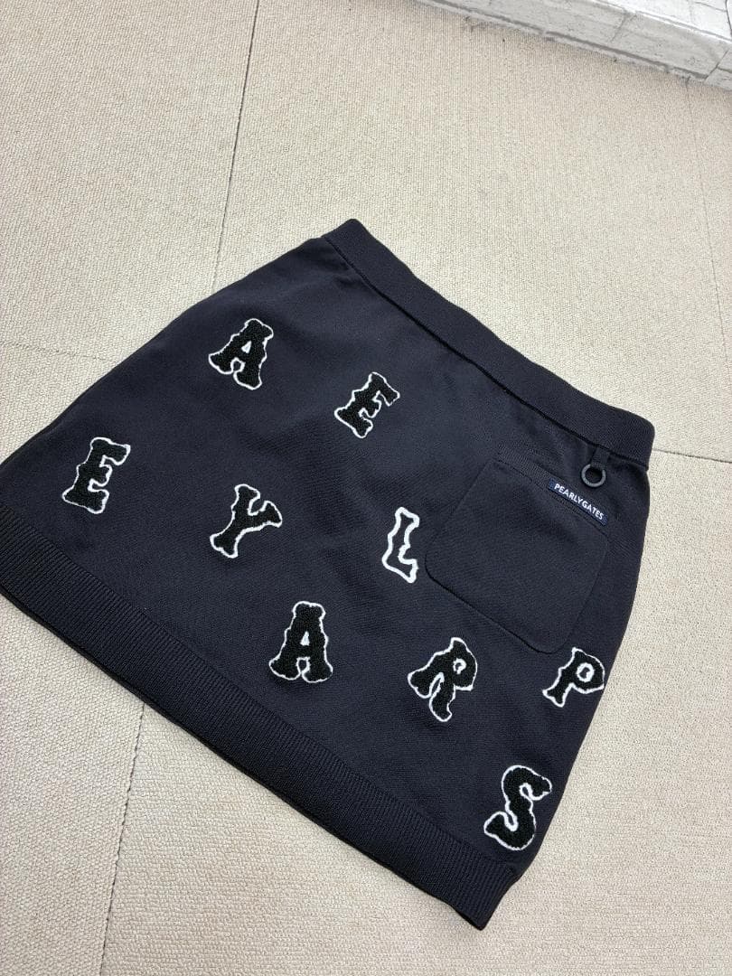 L03151）未使用　 PEARLY GATES　天竺×ワッペン ニットスカート