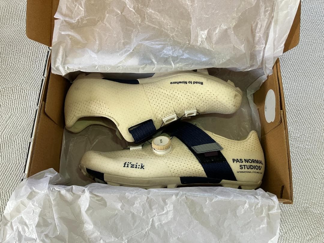 PNS x Fizik Ferox Carbonグラベルシューズ size 42