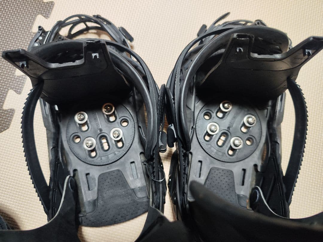 SALOMON Quantum ビンディング ブラック Mサイズ