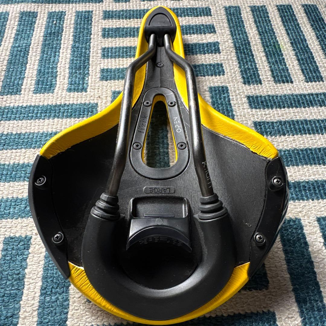 非売品 Fizik ALIANTE R3 OPEN kiumレール 152mm