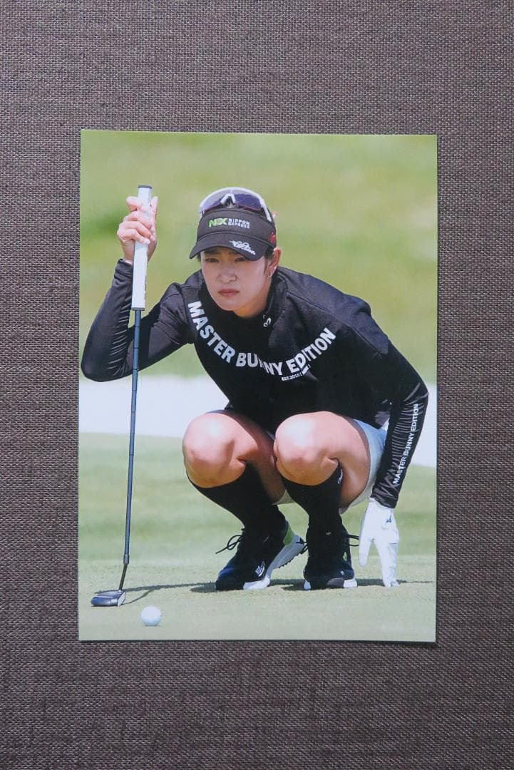 J ①