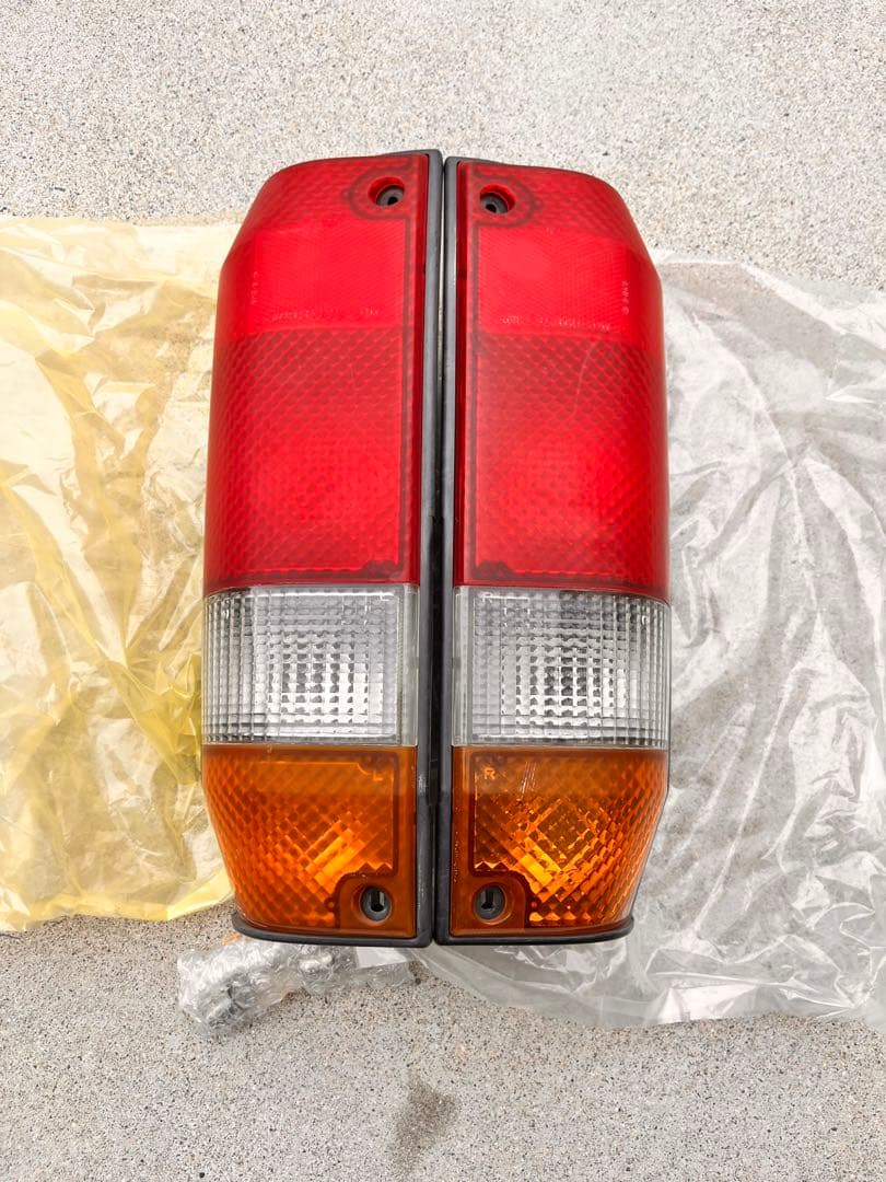 トヨタ純正　ランクル70 テールレンズ　ウインカー　マーカー　セット