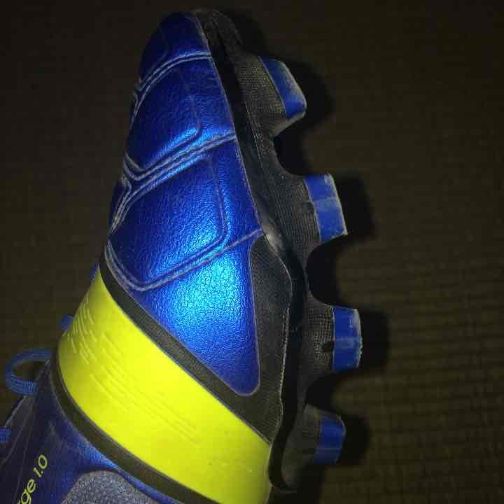 サッカー スパイク ナイトロチャージ 1.0