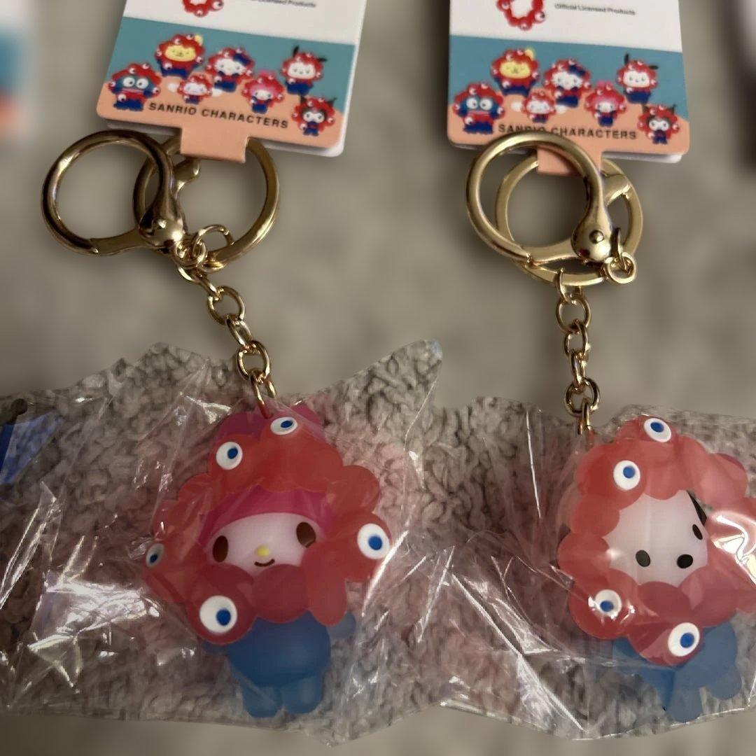 新品　ミャクミャク　立体マスコットクリアホルダー　キティ　クロミ　マイメロディ