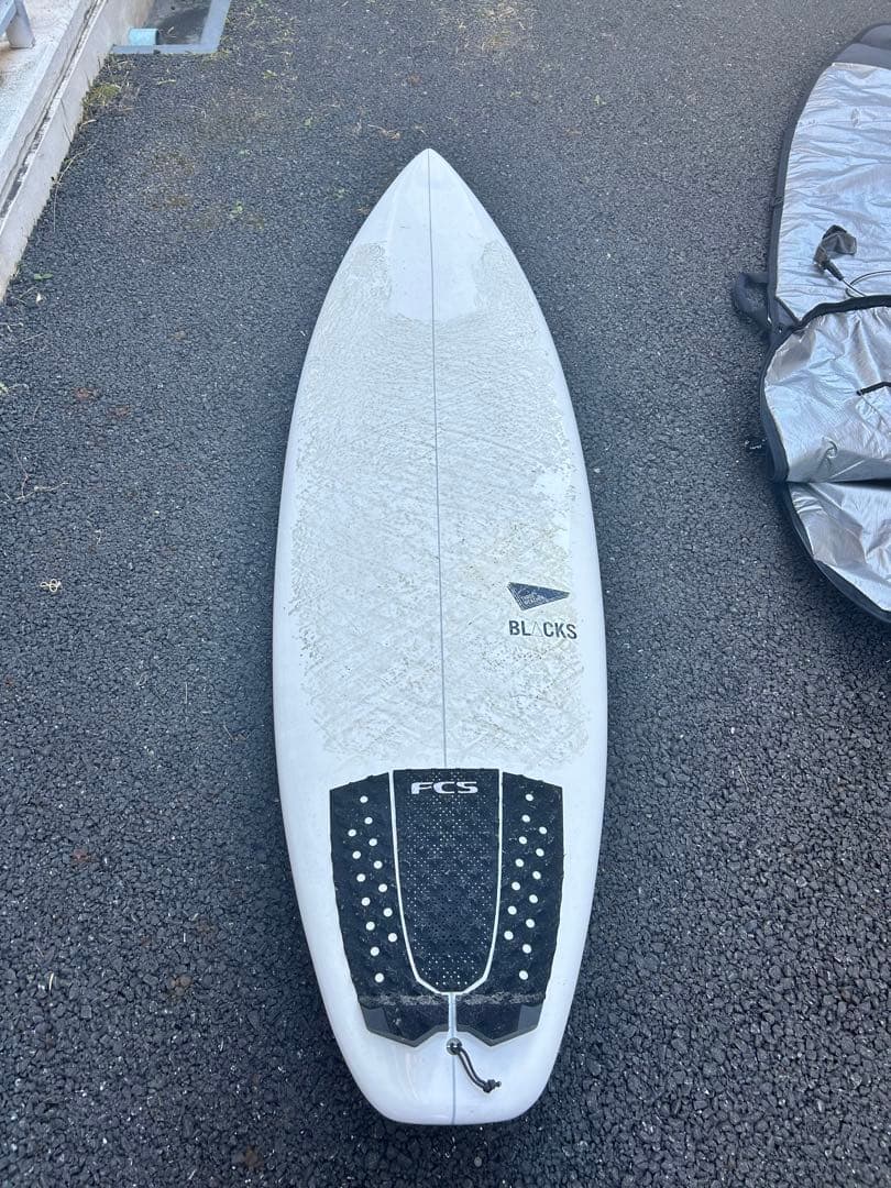 引き取り限定　BLCKS FCS サーフボード 3フィン DAKINEケース付き