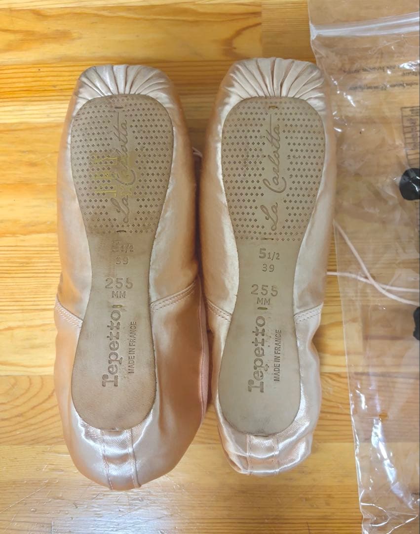 新品 Repetto レペット 24.5cm トウシューズ カルロッタ