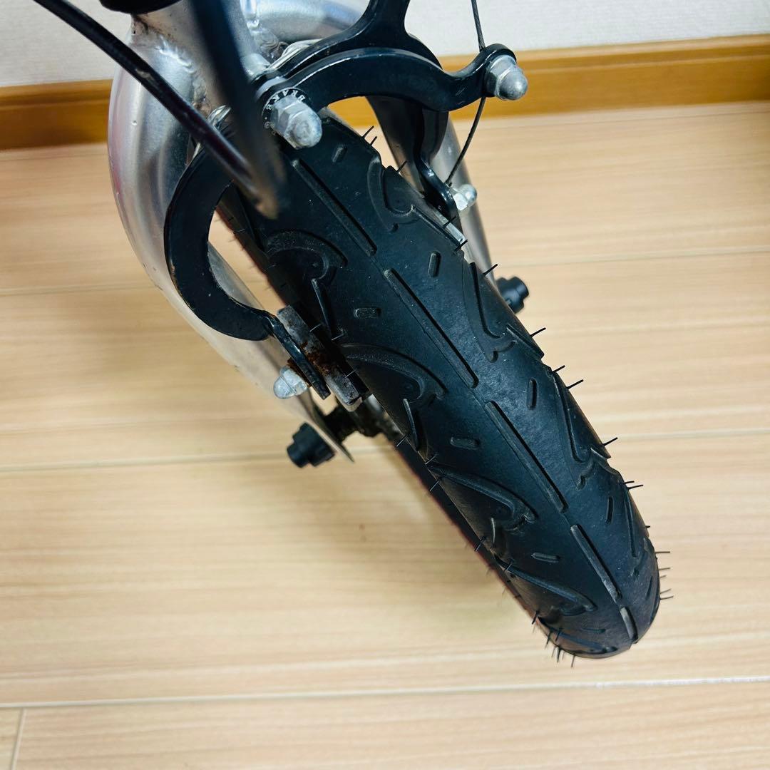 へんしんバイク12インチ レッド　赤 タイヤ溝たっぷり！
