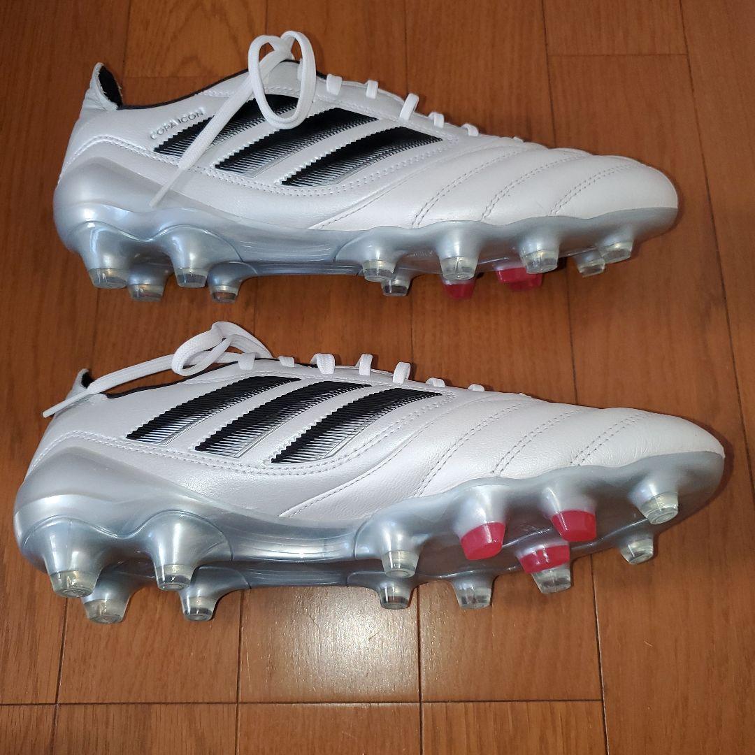 コパアイコン2エリート　サッカースパイク