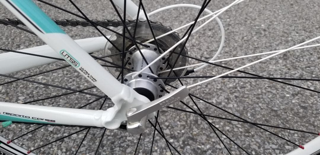 【美品】 BIANCHI 「ビアンキ」 IMPULSO TIAGRA 2013年