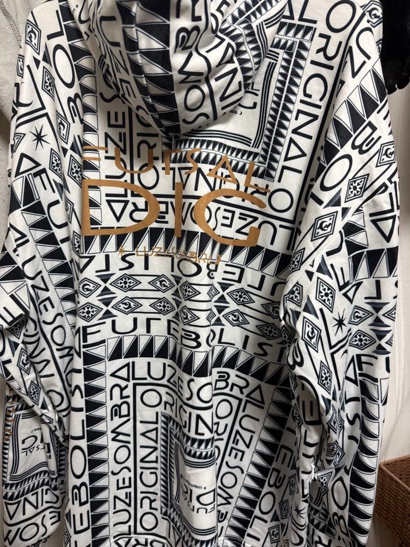 ルースイソンブラFD ONE THICK PULLOVER PARKA LTT