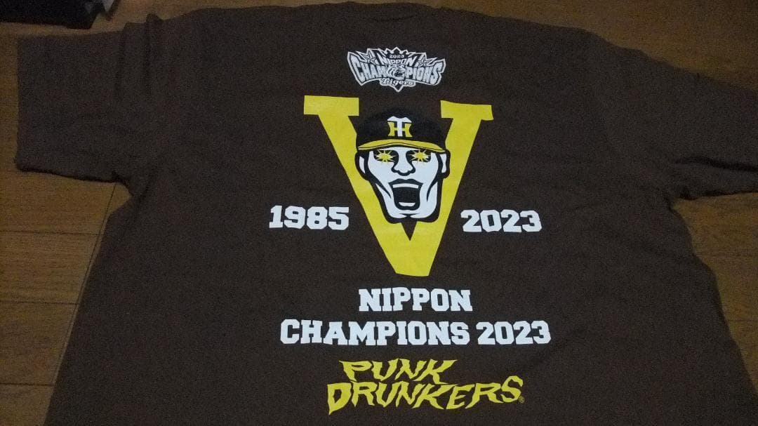 優勝 虎 茶系 半袖 阪神タイガース XL パンクドランカーズ Tシャツ 未使用