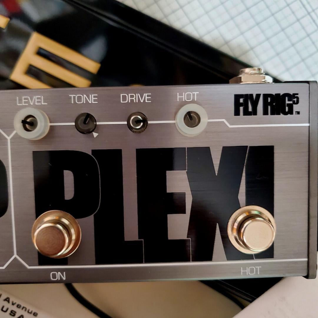 ギター TECH21 FLY RIG5