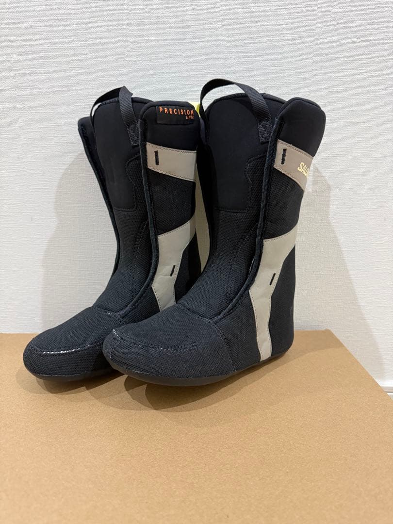 SALOMON VISTA 女性用スノーボードブーツ