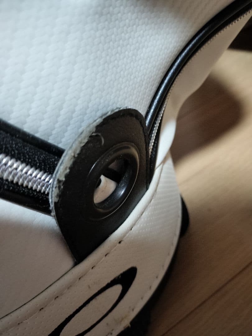 Oakley ゴルフバッグ ホワイト ドラゴンロゴ