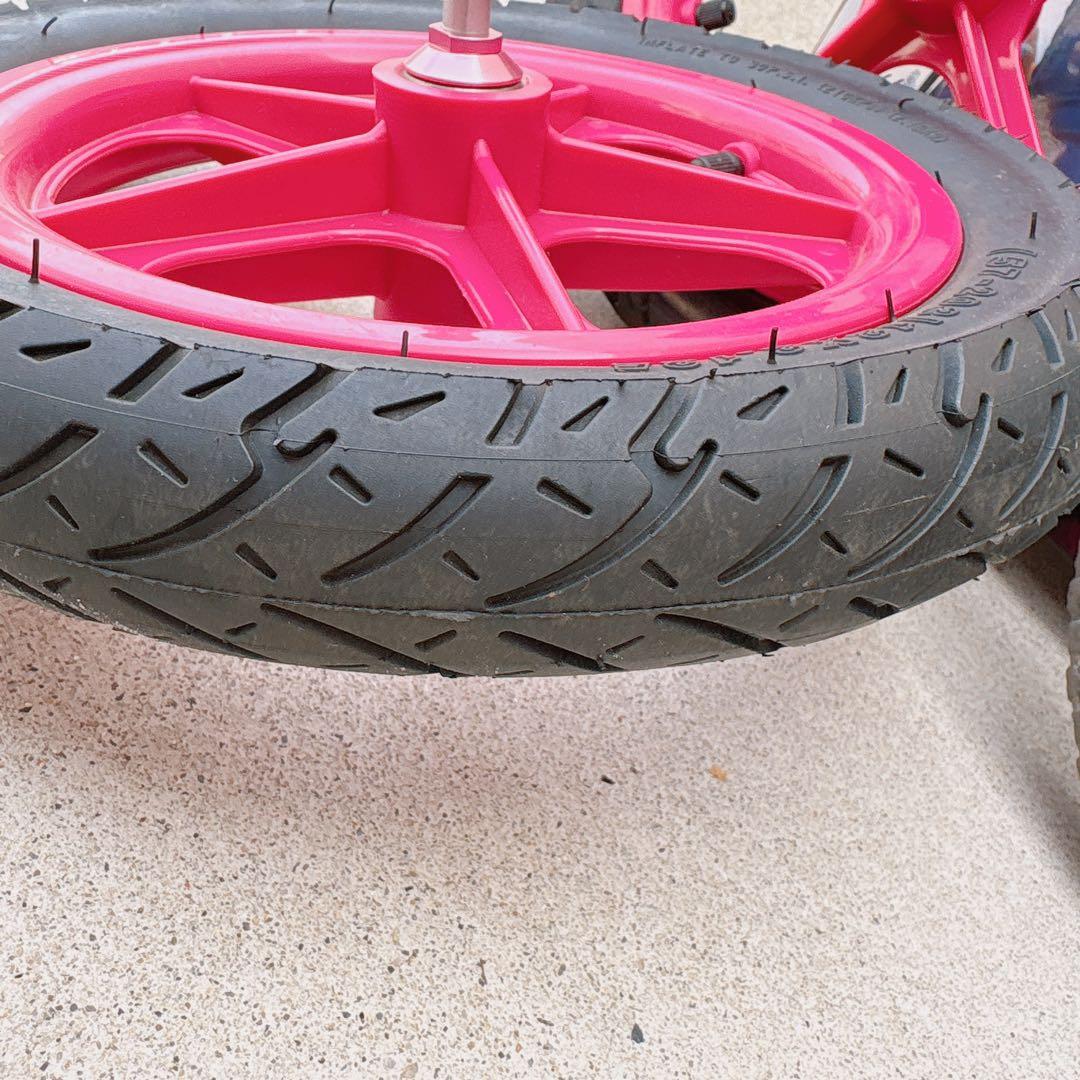 STRIDER 12インチ　ストライダー　ゴムタイヤ　ピンク