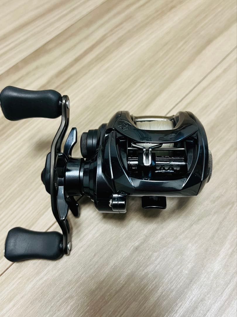【美品】DAIWA 20 TATULA SV TW 103SH (右ハンドル)