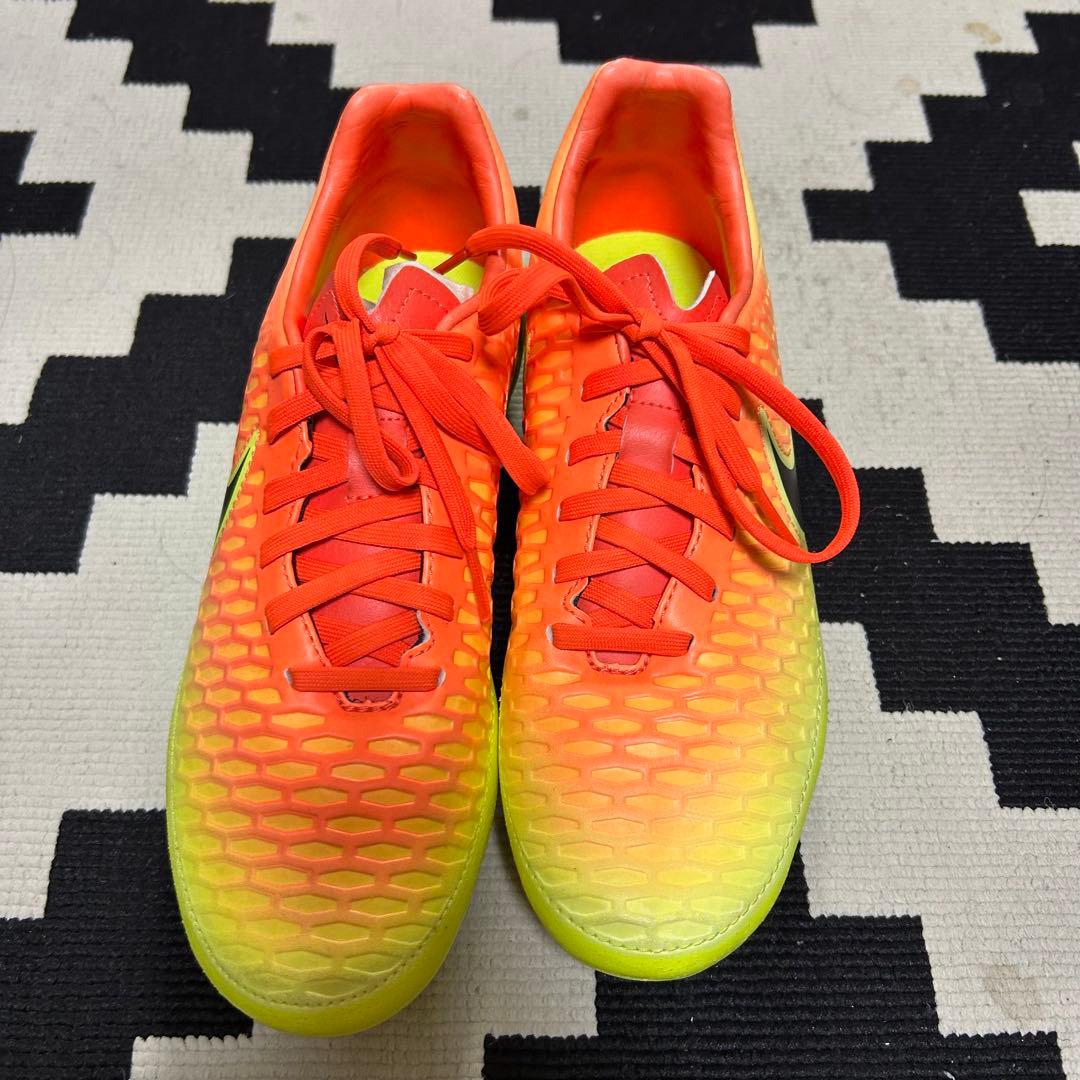 Nike マジスタ　サッカースパイク