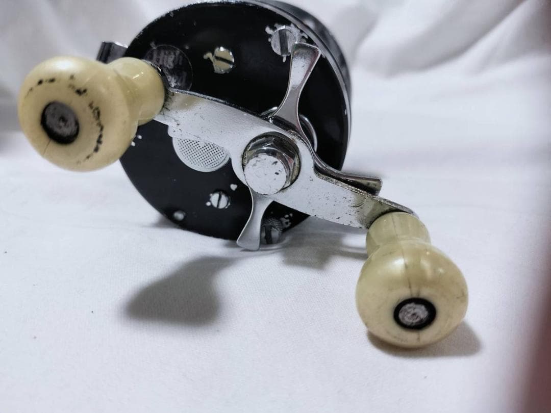 アブガルシア　アンバサダー5000C 　ビンテージ　リール abu 　ブラック
