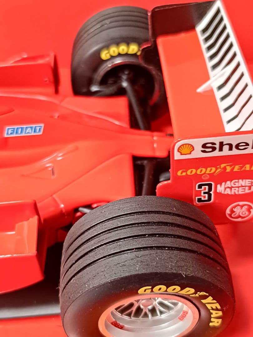 ミニチャンプス 1/18 フェラーリF300　M.シューマッハコレクション