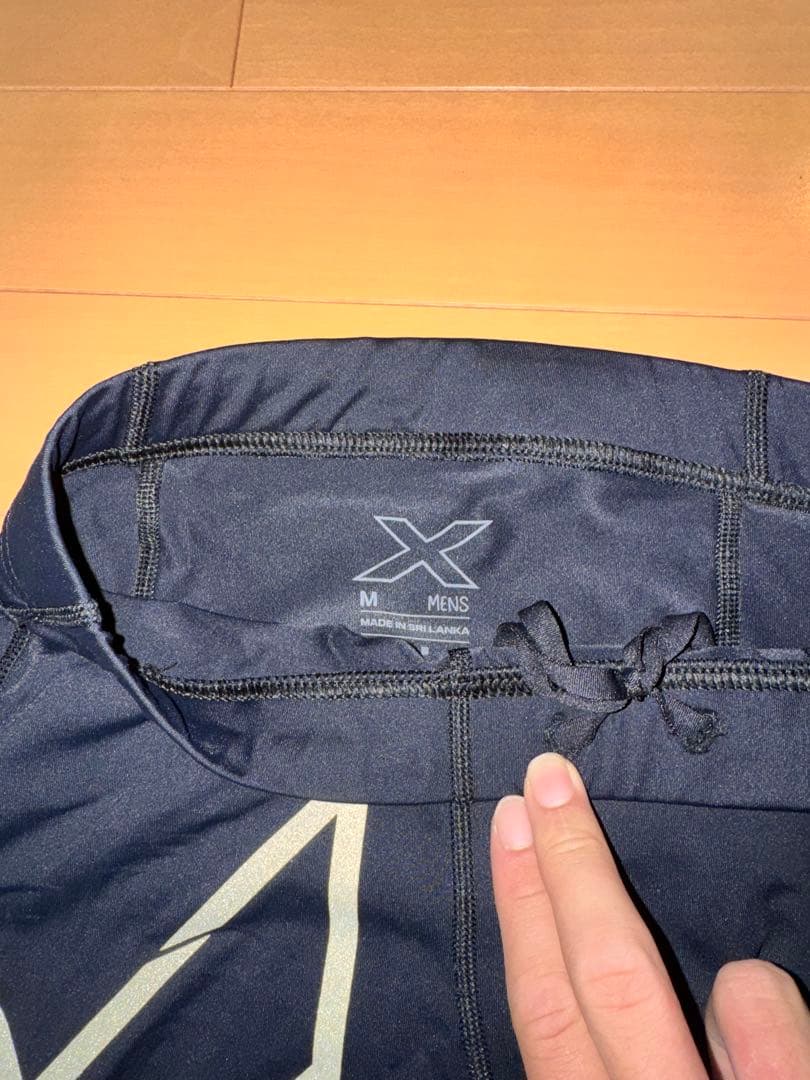 2XU（ツータイムズユー）　ハーフタイツ　ゴールド、シルバー2枚