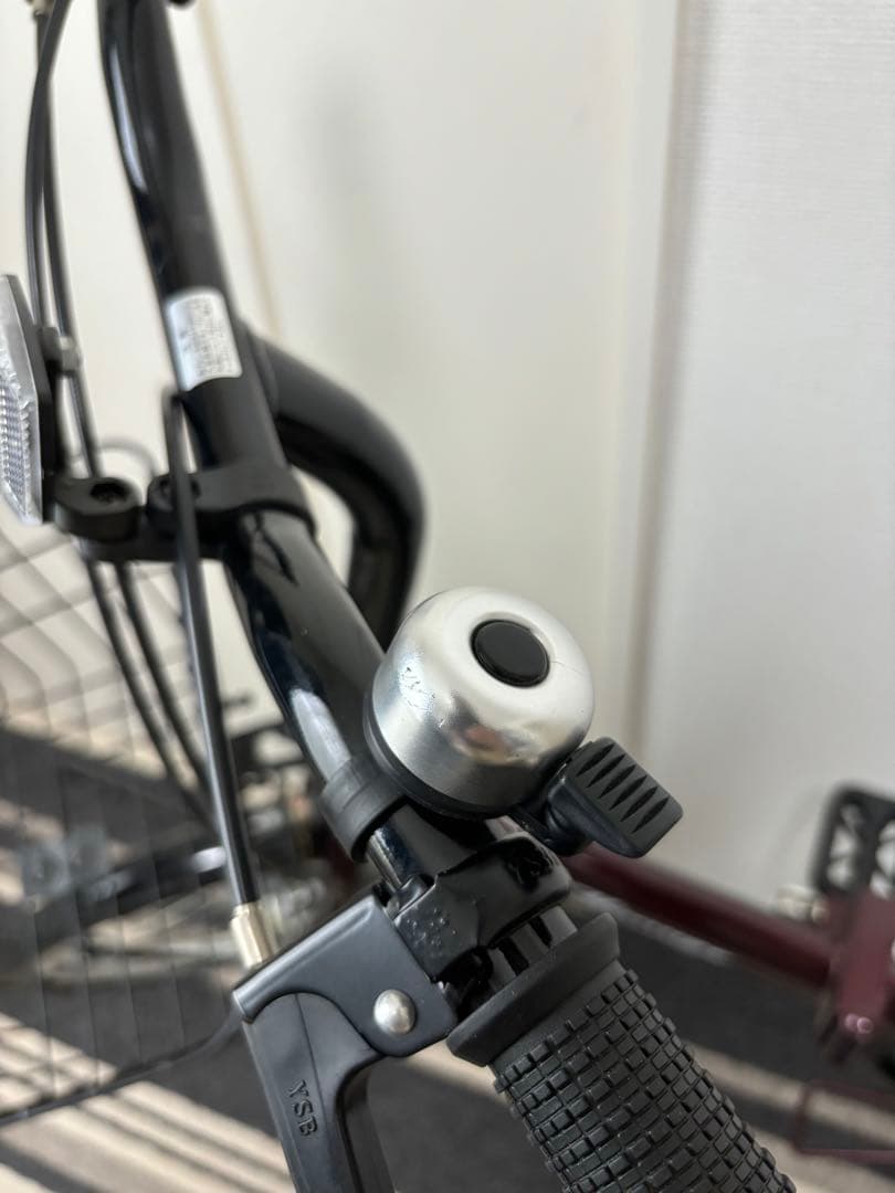 多摩市直　折り畳み自転車変速付20インチ　ワインレッド&ブラック