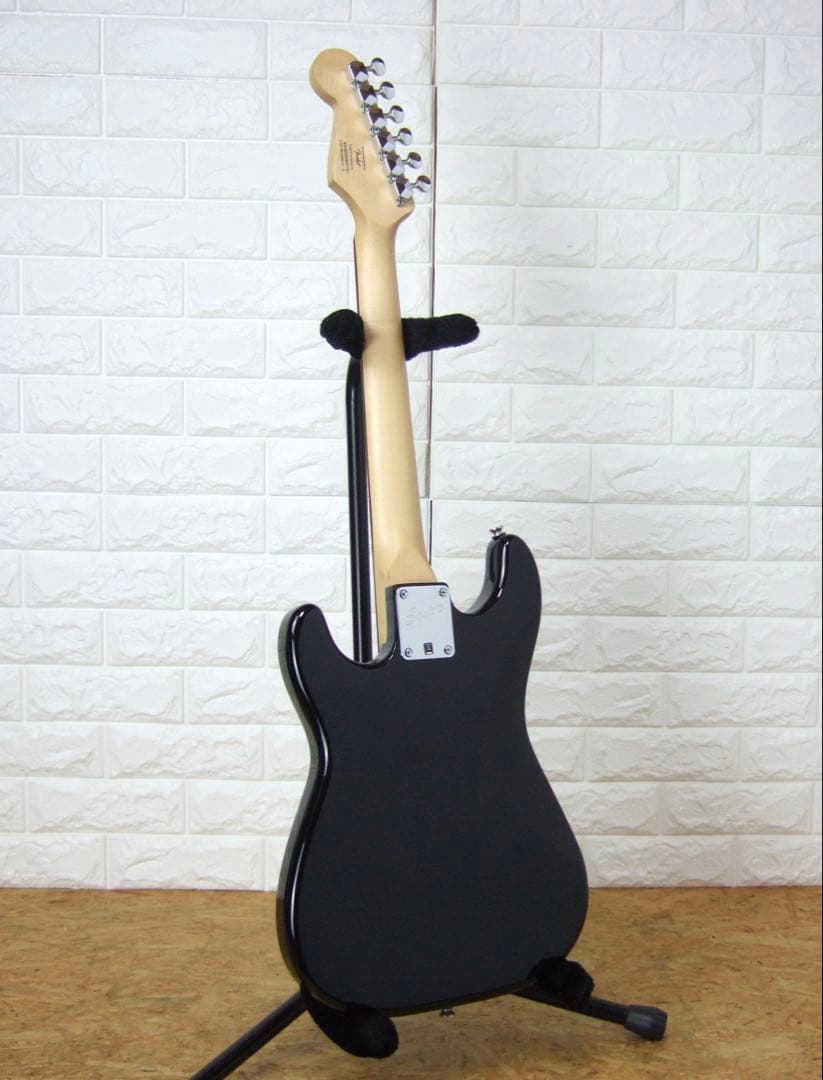 Squier by Fender ハローキティ Stratocater