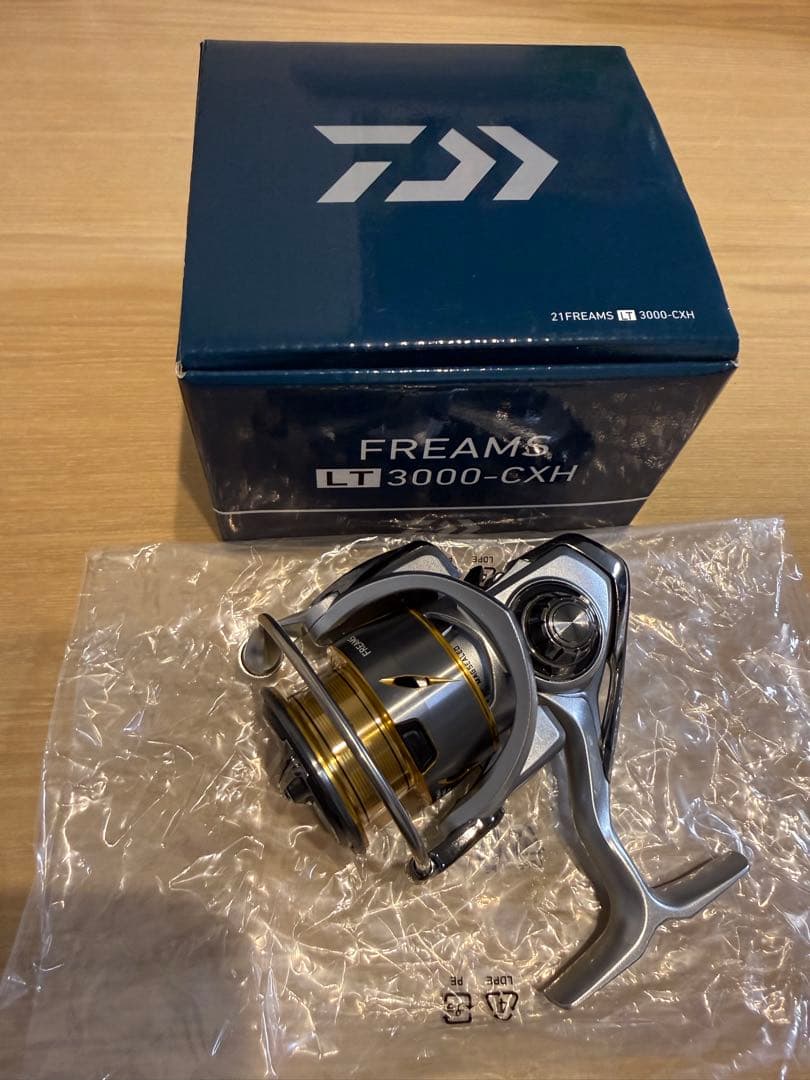 DAIWA FREAMS LT 3000-GXH スピニングリール