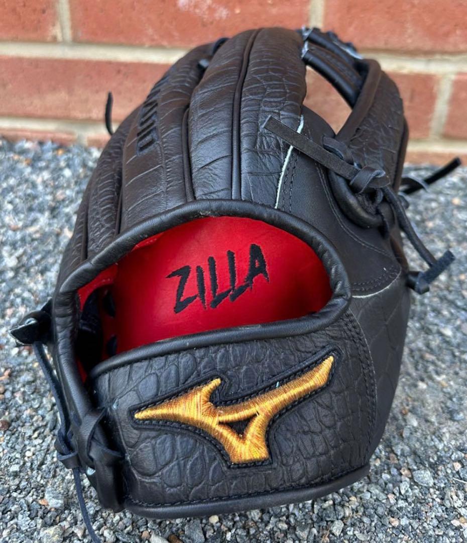 【新品未使用】直営店限定ミズノプロUSA/ZILLA【外野手用12.5inch】