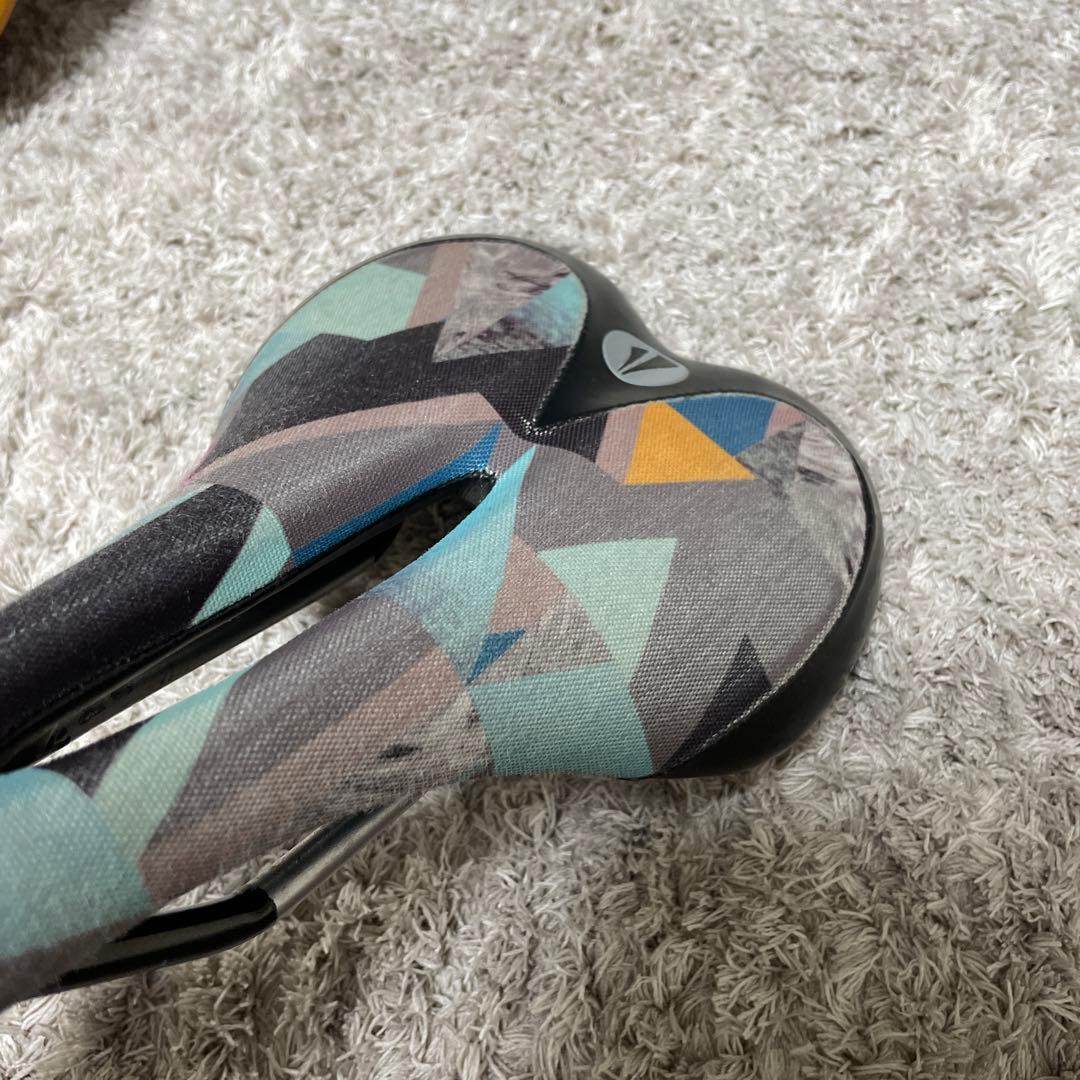 SDG allure dakine サドル　mtb マウンテンバイク　ロード