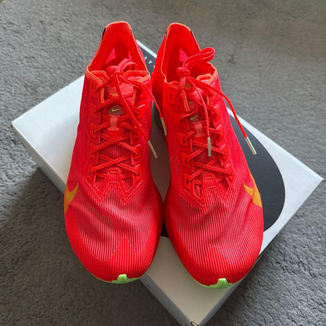 Nike ヴェィパーフライ4 （27.0cm）