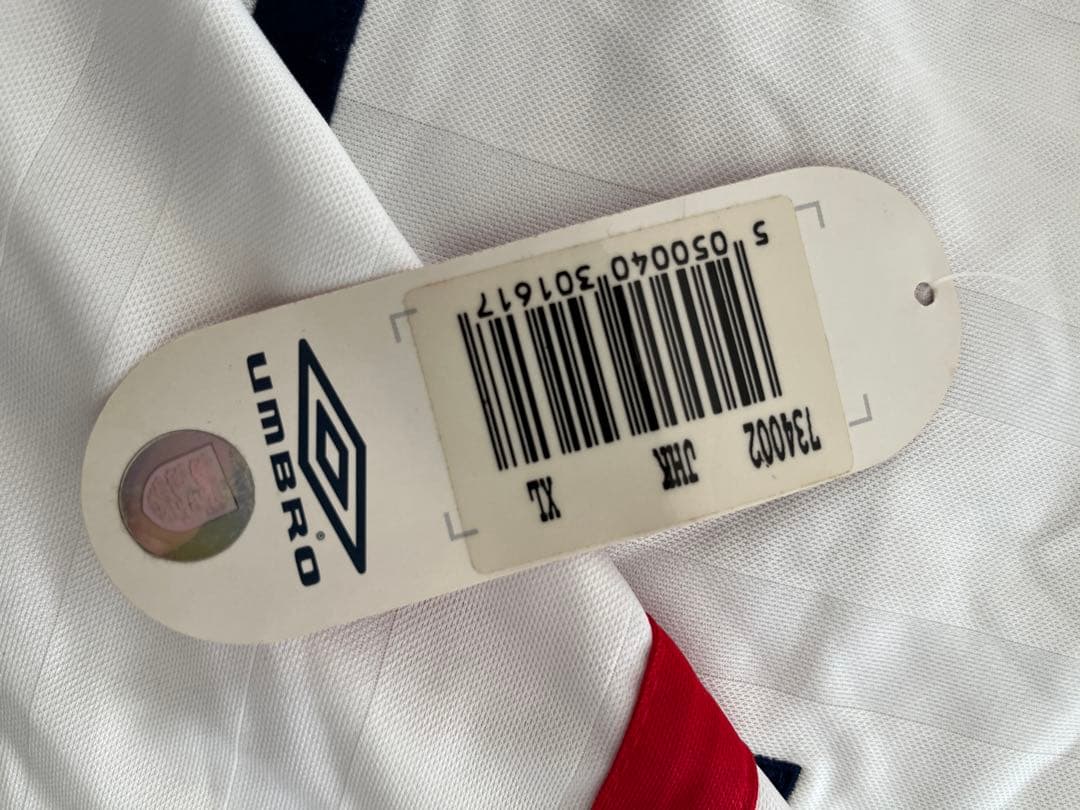 新品未使用正規品 UMBRO イングランド代表ベッカムギリシャ戦 マッチデイ刺繍