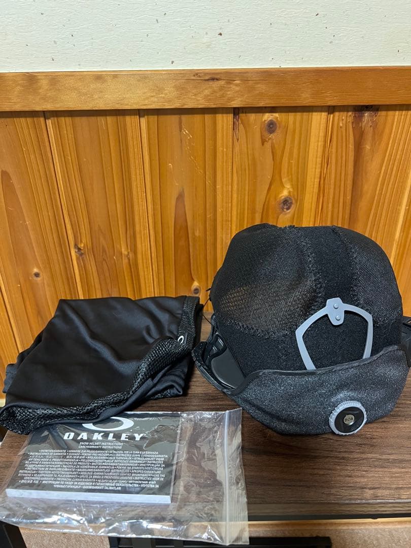 OAKLEY　MOD1 Mサイズ57-61cmAsia Fit Blackout