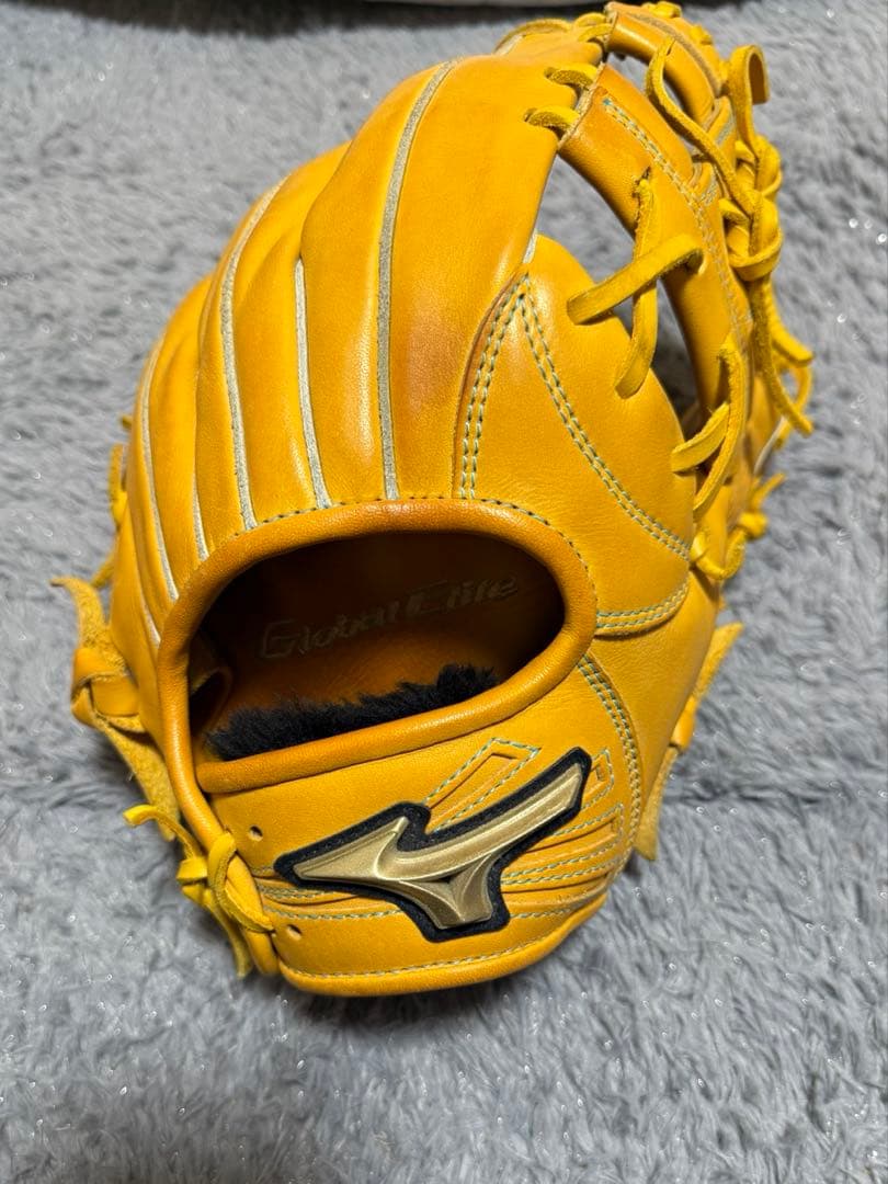 Mizuno Global Elite イエローグローブ軟式用