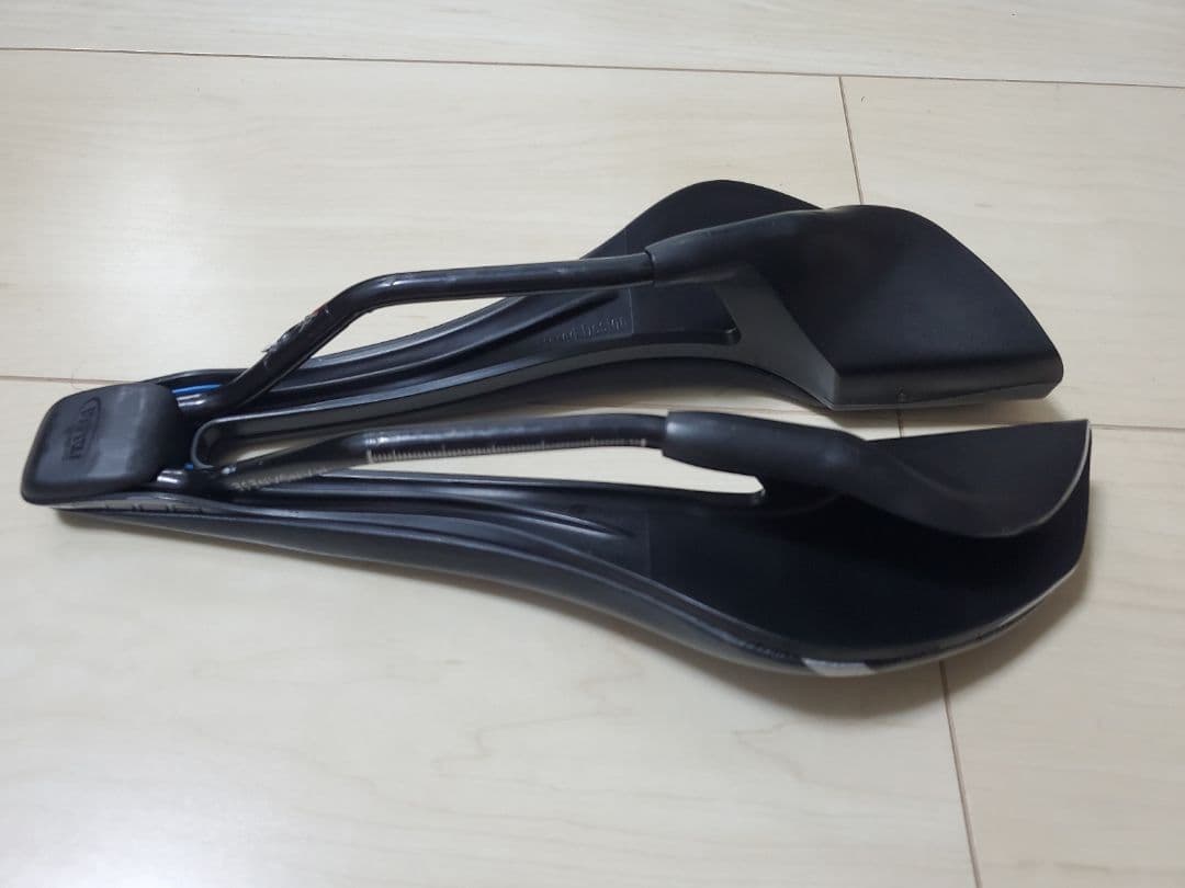 selle italia sp01 BOOST　サドル