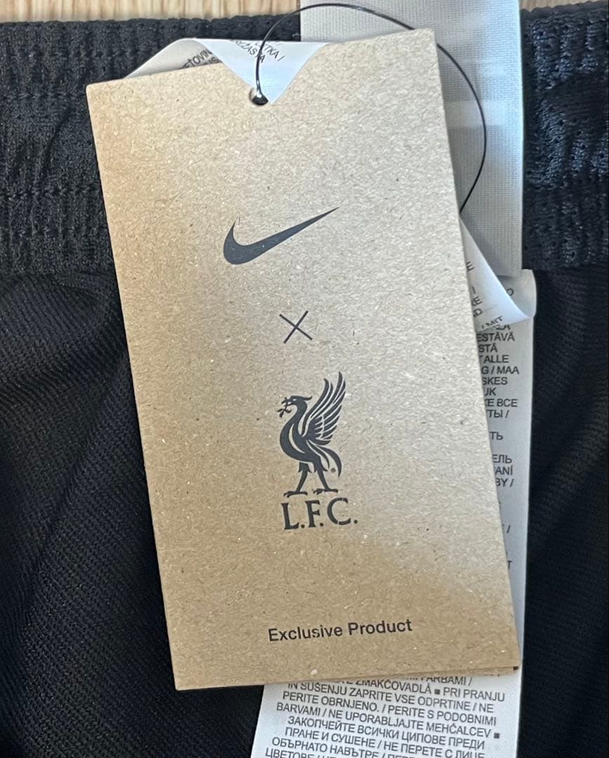 NIKE リバプール　トラックパンツ　トレーニングパンツ　サッカー　ジャージ