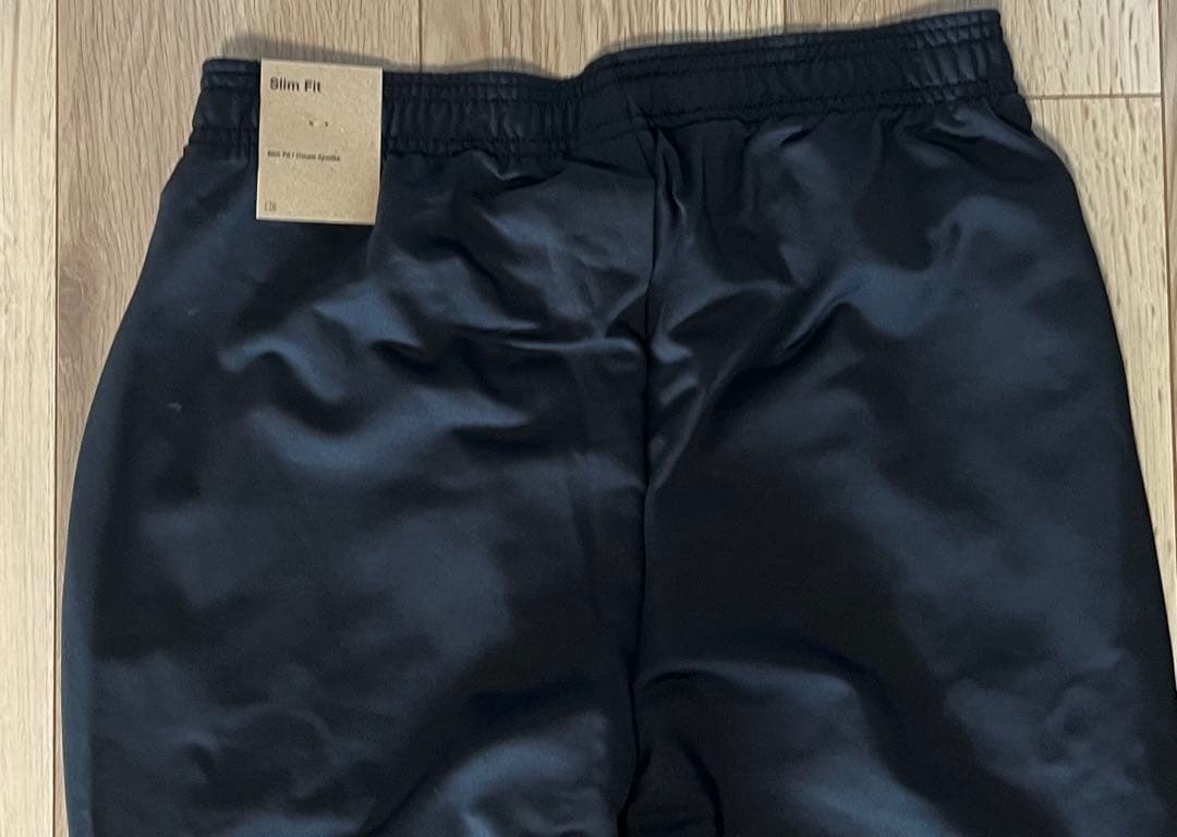 NIKE リバプール　トラックパンツ　トレーニングパンツ　サッカー　ジャージ