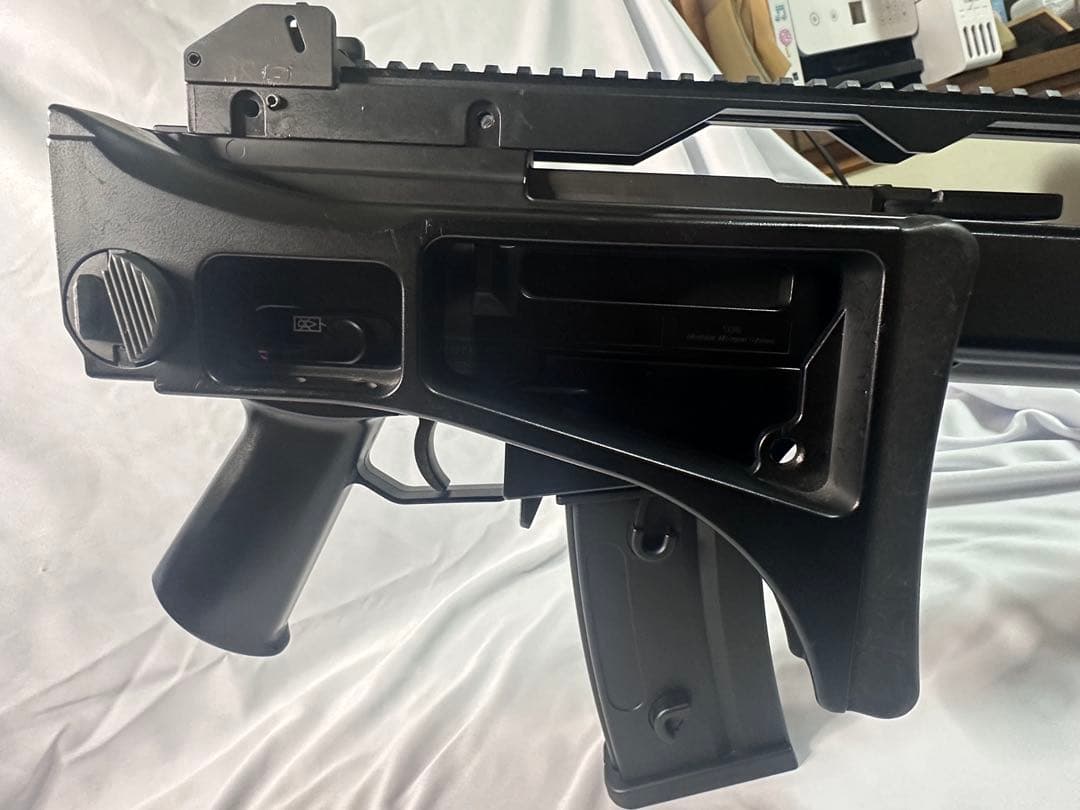 Tokyo marui G36c レッドドットとバッテリー 18歳以上