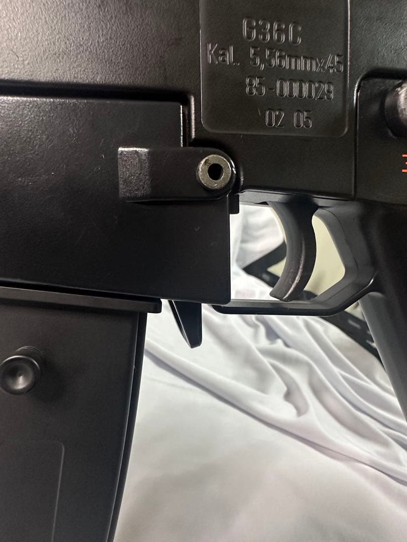 Tokyo marui G36c レッドドットとバッテリー 18歳以上