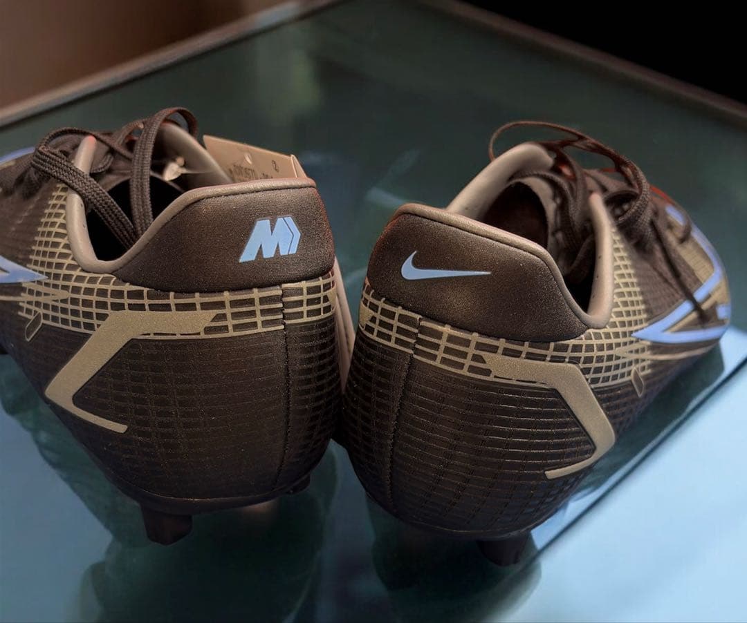 【新品タグ付】Nike マーキュリアル　ヴェイパー 14 アカデミーHGスパイク