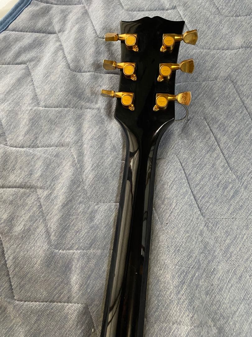 Bills Brothers 薄型レスポールモデル　EMG搭載　その1